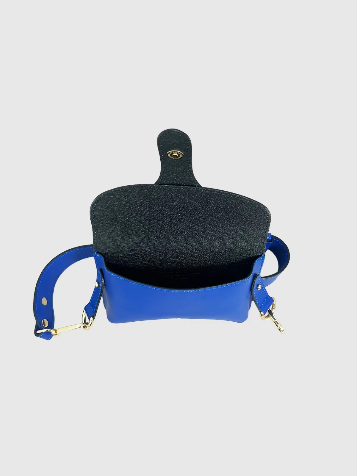 Cheval Firenze Asia- Crossbody Bags